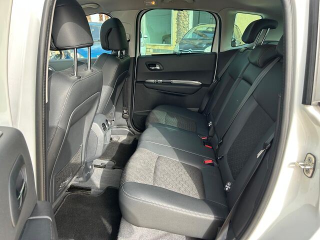 PEUGEOT 3008 ALLURE 1.6 BLUE HDI AUTO SPANISH LHD IN SPAIN 117K SUPERB 2015